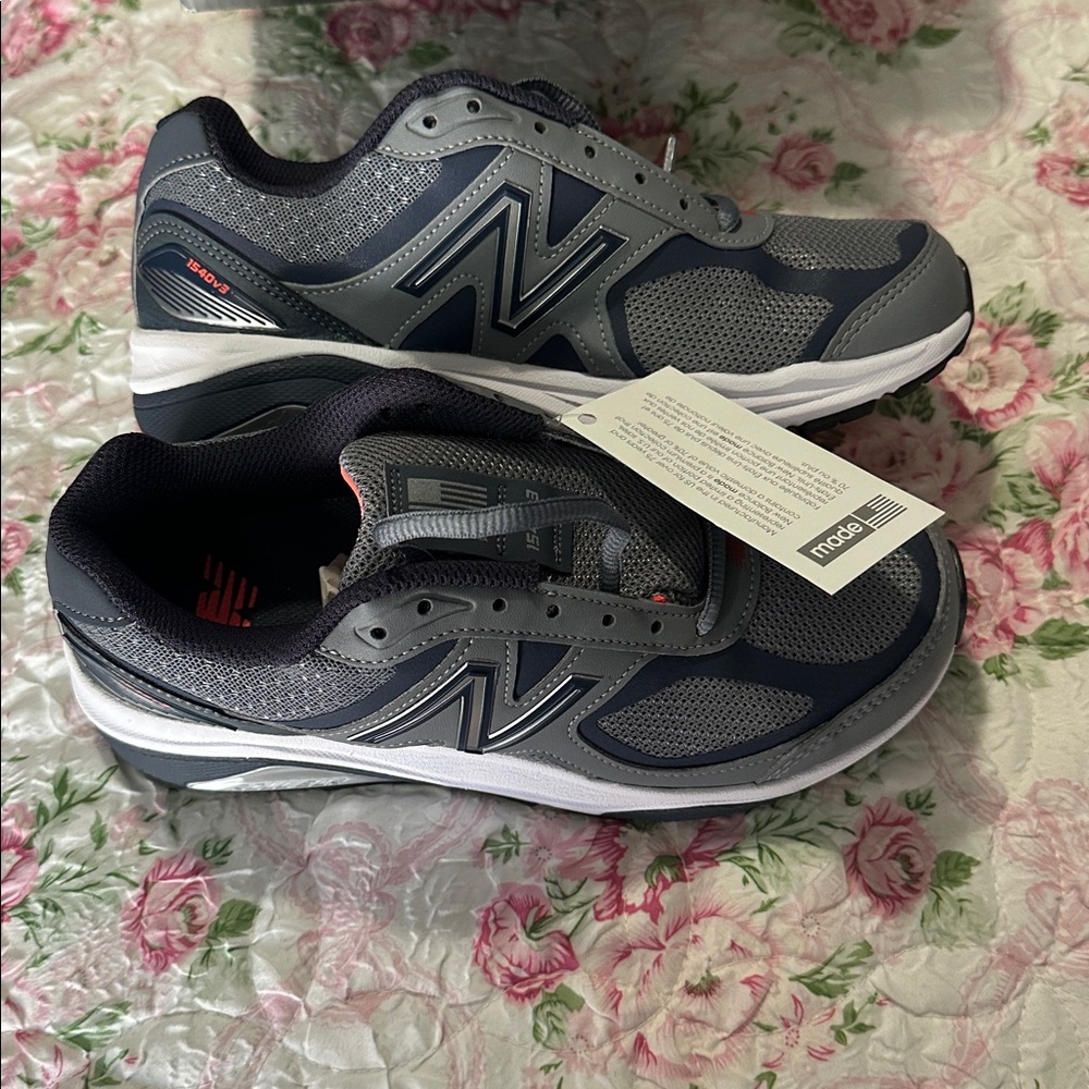 New Balance W1540GD3 Gray and Blue Athletic Shoes
